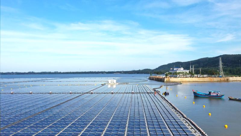 Việt Nam còn nhiều tiềm năng lớn trong lắp đặt, sản xuất điện từ năng lượng mặt trời. Ảnh minh họa.